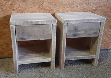 Nachtkastjes nachttafels met lade en legplank hout beschikbaar voor biedingen