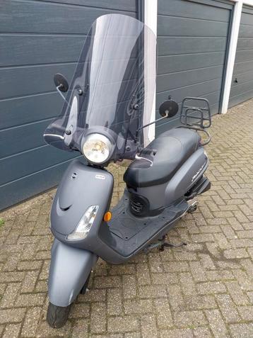 Zeer leuke Sym Fiddle 50S 1e Eigenaar  beschikbaar voor biedingen