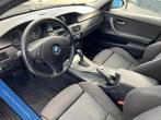 BMW 3 Serie Touring 318i | PANO | NAVI | AUTOMAAT | TREKHAAK, Origineel Nederlands, Te koop, 5 stoelen, 1400 kg