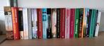 22x ( literaire) romans en chicklits van diverse schrijvers., Ophalen of Verzenden, Gelezen