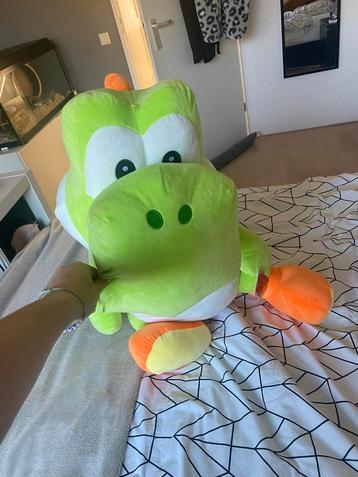 XXL Yoshi knuffel Mario  beschikbaar voor biedingen