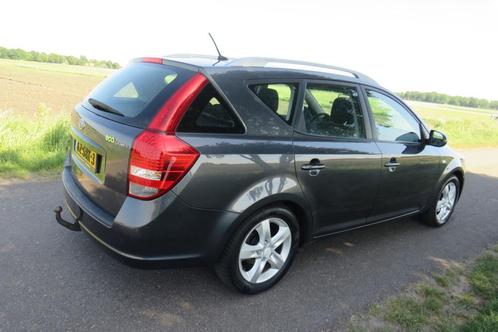 Kia cee'd 1.4 CVVT 90pk Seven Airco Navigatie Clima Camera 2, Auto diversen, Schadeauto's, Handgeschakeld, Benzine, MPV, Zilver of Grijs
