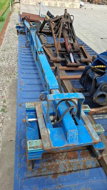 heipalenklem buizengrijper pallethaak 4t  stelconplaten klem beschikbaar voor biedingen
