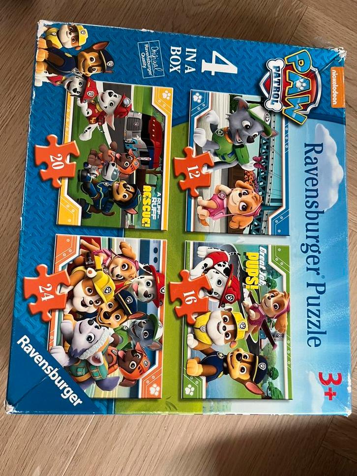 Puzzels 4 in een doos (3stuks), Kinderen en Baby's, Speelgoed | Kinderpuzzels, Gebruikt, 10 tot 50 stukjes, Ophalen of Verzenden