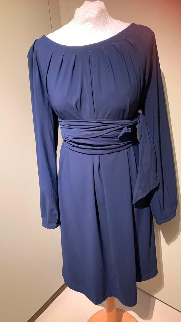LaDress L zgan jurken travelstof blauw of rood, Kleding | Dames, Jurken, Zo goed als nieuw, Maat 42/44 (L), Blauw, Knielengte