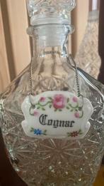 Karafhanger/ karaflabel porcelein COGNAC, Huis en Inrichting, Ophalen of Verzenden, Zo goed als nieuw