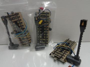 Marklin: 5112+5113 Ontk.rail + seinmast 3x (H0) beschikbaar voor biedingen