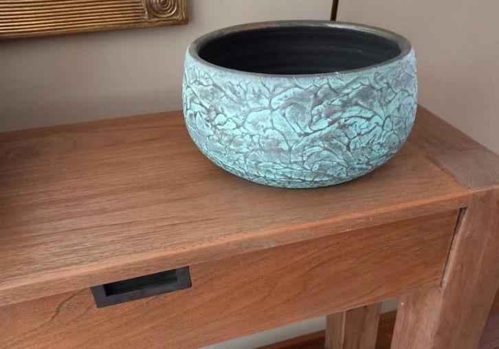 Evi antiq groen/bronze bloempot 26/13 ehv geldrop, Tuin en Terras, Bloempotten, Zo goed als nieuw, Aardewerk, Minder dan 40 cm