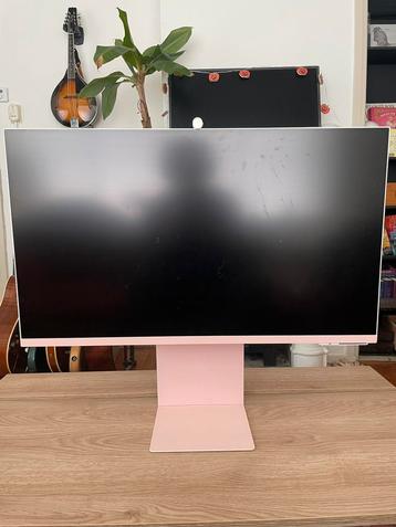 Samsung 32” Smart Monitor M8 kleur Roze beschikbaar voor biedingen