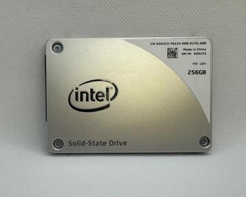 Intel 256 GB SSD - 2,5 inch beschikbaar voor biedingen