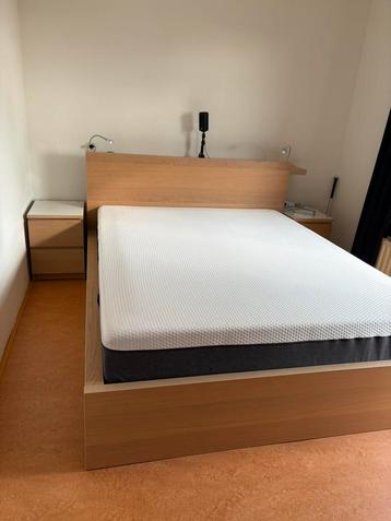 Ikea Malm 160 x 200 alleen ombouw ! beschikbaar voor biedingen