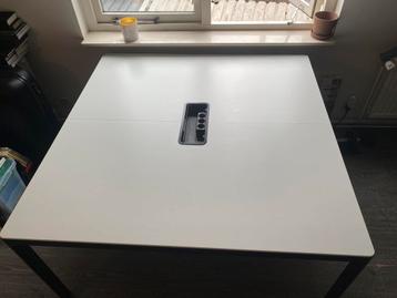 Grote speeltafel Vergader Ikea Bekant Melamine (140x140) - afbeelding 4
