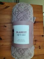 Oud roze plaid, Huis en Inrichting, Woonaccessoires | Plaids en Woondekens, Ophalen, Zo goed als nieuw
