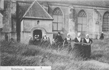 (701-012-001) Zoutelande Kerkuitgang beschikbaar voor biedingen