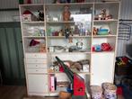 witte wandkast met vitrine en laden, Ophalen, Gebruikt