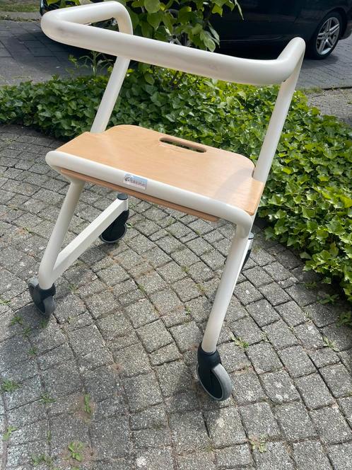 Saljol binnenrollator, trippelstoel en opstahulp in één, Diversen, Rollators, Zo goed als nieuw, Ophalen of Verzenden