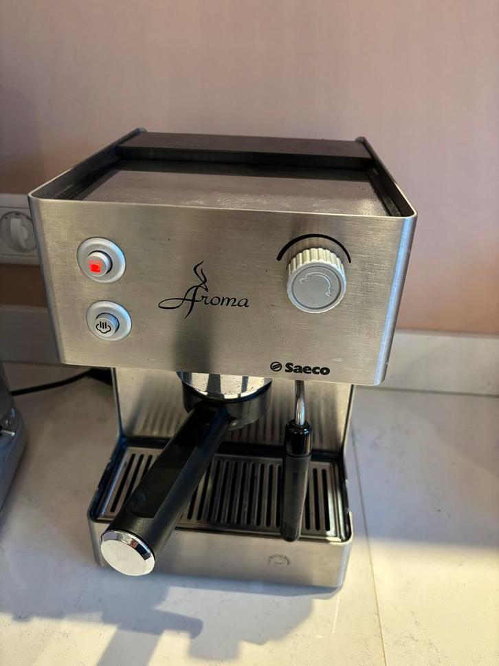 Saeco Aroma Espressomachine, Witgoed en Apparatuur, Koffiezetapparaten, Gebruikt, Gemalen koffie, Espresso apparaat, 1 kopje, Afneembaar waterreservoir