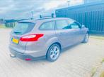 Ford Focus 1.0 Ecoboost 74KW Wagon 2013 Bruin, Auto's, Ford, Stof, Bruin, 100 pk, Handgeschakeld