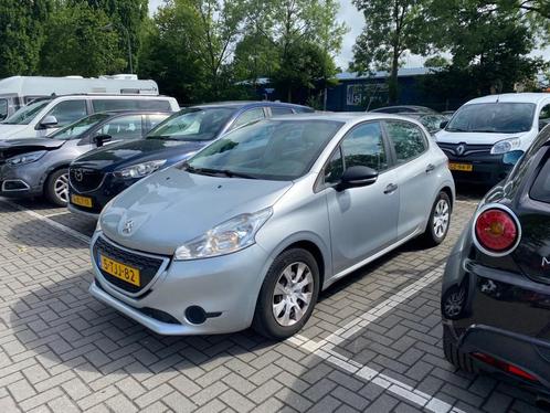 Peugeot 208 1.0 VTI ACCESS **VERBRUIKT OLIE** / HANDEL OF EX, Auto's, Peugeot, Bedrijf, ABS, Airbags, Airconditioning, Bluetooth
