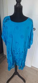 28)Te koop ZGAN kobalt blauw tuniek met kant 1 maat ong.5254, Ophalen of Verzenden, Zo goed als nieuw, Blauw, Blouse of Tuniek