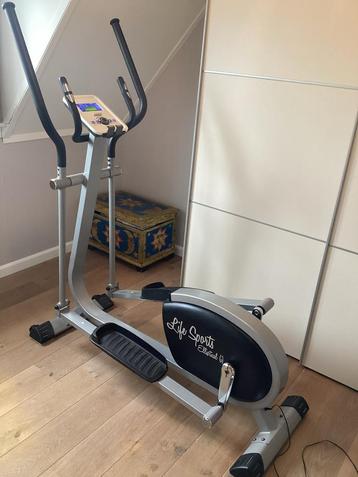 Degelijke Crosstrainer - Zware Kwaliteit beschikbaar voor biedingen