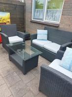 Nette tuinset met kussens en tafeltje met glasplaat, Tuin en Terras, Tuinsets en Loungesets, Ophalen, Zo goed als nieuw, Wicker