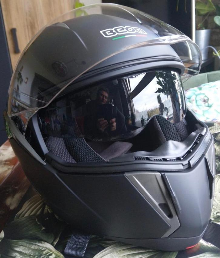 Nieuwe systeemhelm Beon B700 Design S mat zwart, Fietsen en Brommers, Brommerhelmen, Nieuw, Small, Ophalen of Verzenden