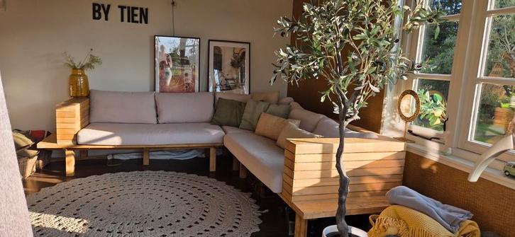 Lounche bank teakhout met beige / grijze kussens, Huis en Inrichting, Banken | Complete zithoeken, Gebruikt, Ophalen