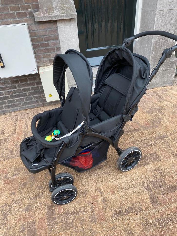 3maandjes oud deryan duo buggy/tandem buggy, Kinderen en Baby's, Buggy's, Zo goed als nieuw, Overige merken, Duomodel, Ophalen