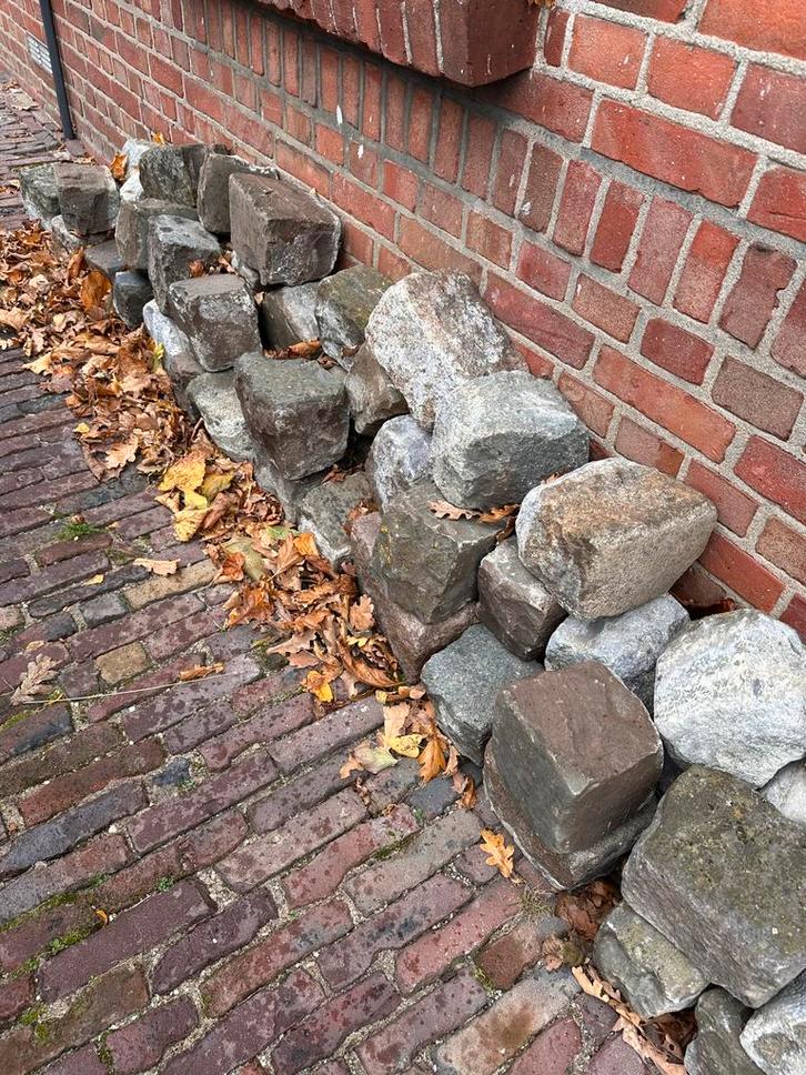 Ca 60 Basalt grote keien/ stenen - Tuinproject, Tuin en Terras, Grind, Keien en Split, Gebruikt, Kei, Grijs, Basalt, Ophalen