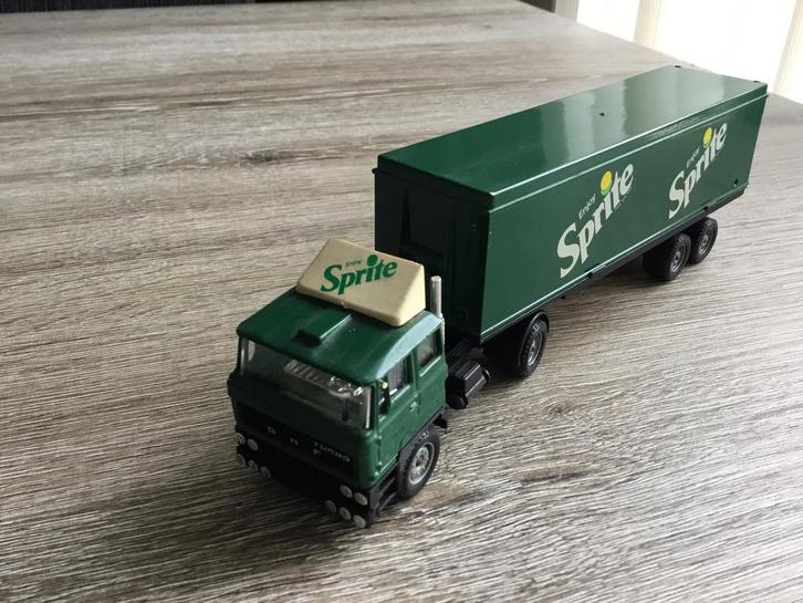 Vintage Solido Sprite Truck - Model Vrachtwagen, Hobby en Vrije tijd, Modelbouw | Auto's en Voertuigen, Gebruikt, Truck, 1:50 of kleiner