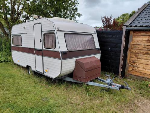 Avento caravan, Caravans en Kamperen, Caravans, Particulier, tot en met 4, 500 - 750 kg, Avento, 5 tot 6 meter, Ophalen