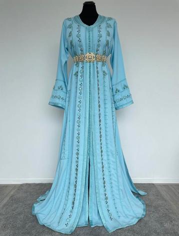 Takchita te koop €90,-  S/M beschikbaar voor biedingen