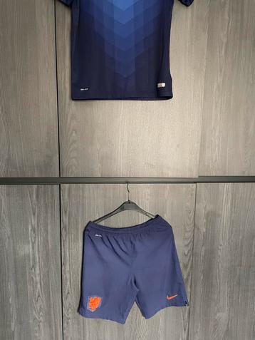 NIKE - Nederland Voetbaltenue, mt 158-170 beschikbaar voor biedingen