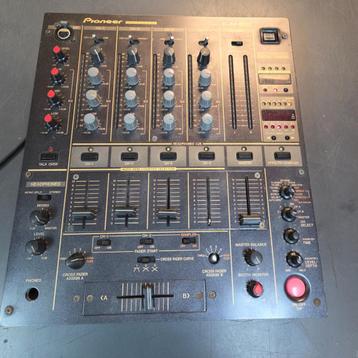 Pioneer DJM-600 4-kanaals mixer (headphone aansl. ontbreekt) beschikbaar voor biedingen