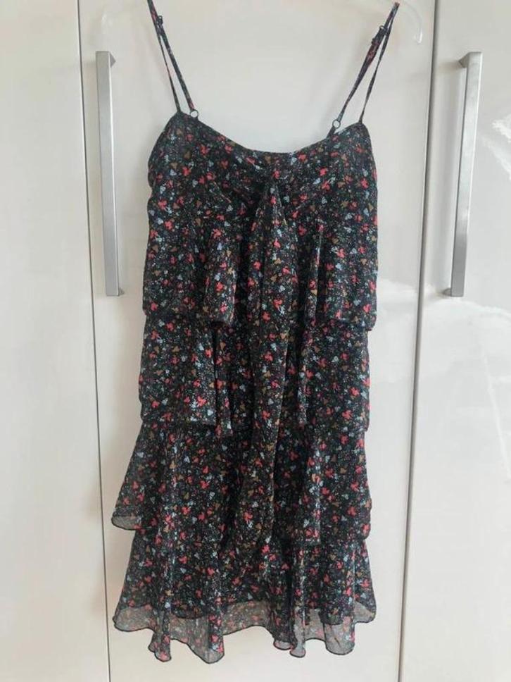 Jurk met ruffles – camoufleert buikje – bloemen L, Kleding | Dames, Jurken, Zo goed als nieuw, Maat 42/44 (L), Zwart, Boven de knie