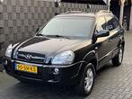 Hyundai Tucson 2.0i Style| ZWART| HOGE INSTAP| NAP| CLIMA| C, Auto's, Hyundai, Stof, Gebruikt, 4 cilinders, Zwart