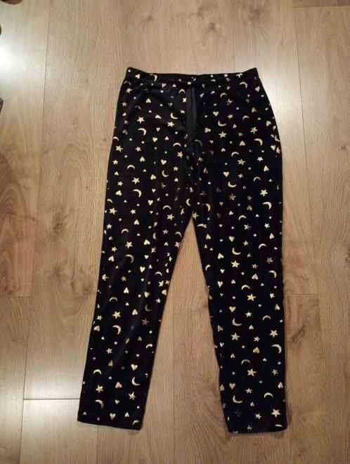 Mooie zwarte pyjama broek mt L, Kleding | Dames, Broeken en Pantalons, Zo goed als nieuw, Maat 42/44 (L), Zwart, Lang, Ophalen of Verzenden