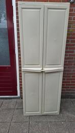 Plastic kast, Ophalen, Gebruikt