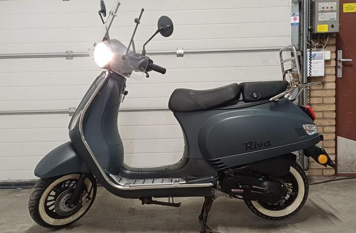 Mooie BTC Riva Luxury , Lage Kilometerstand slechts 3100 km., Fietsen en Brommers, Snorfietsen en Snorscooters, Zo goed als nieuw
