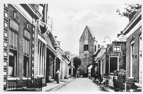 (378-334-033) Loppersum Hoogstraat, Verzamelen, Ansichtkaarten | Nederland, Groningen, Verzenden