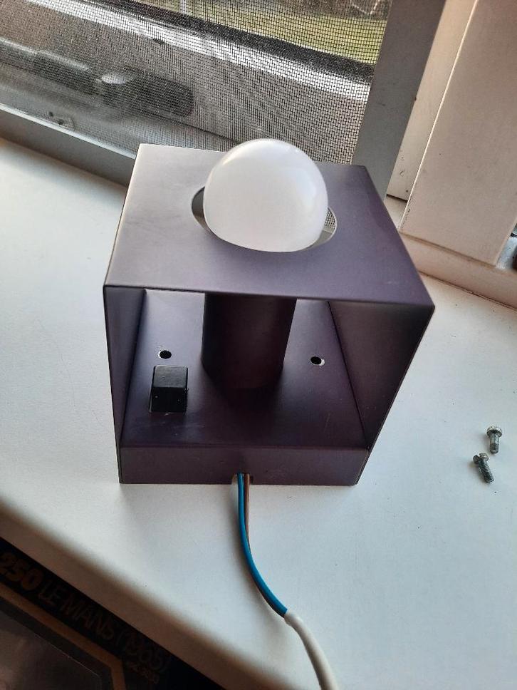 retro philiphs 70er kubus cube lamp paars / purple, Huis en Inrichting, Lampen | Wandlampen, Gebruikt, Metaal, Ophalen