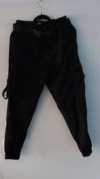 Zwarte broek met riem - FB Sister, Zwart, Maat 42/44 (L), Ophalen of Verzenden, Zo goed als nieuw