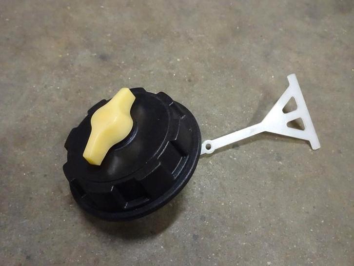 Tankdop voor 4 of 5 pk Mercury/ Mariner 2 tact bbm, Watersport en Boten, Accessoires en Onderhoud, Nieuw, Motor en Techniek, Ophalen