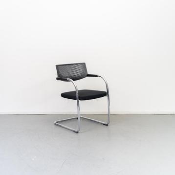 3x Vitra Visavis Vergaderstoel Zwart Stof - Chroom beschikbaar voor biedingen