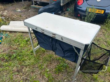 Camping spullen beschikbaar voor biedingen