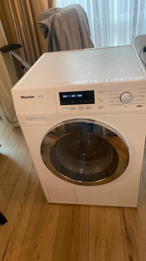 Miele wasmachine W1 8 kg/1600, Witgoed en Apparatuur, Wasmachines, Zo goed als nieuw, Voorlader, 8 tot 10 kg, 85 tot 90 cm, 1600 toeren of meer