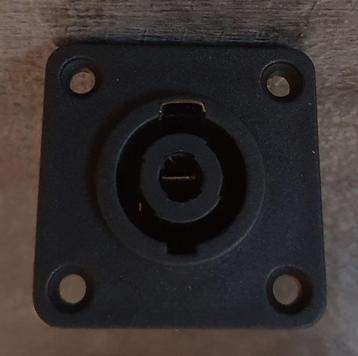 Speakon Chassis Aansluiting beschikbaar voor biedingen