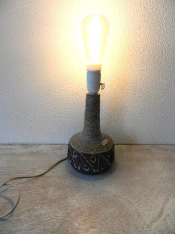 Vintage Scandinavische design tafellamp Lovemose beschikbaar voor biedingen
