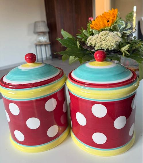 2 grote voorraadbussen polkadots - rood met witte stippen, Huis en Inrichting, Keuken | Servies, Zo goed als nieuw, Overige typen